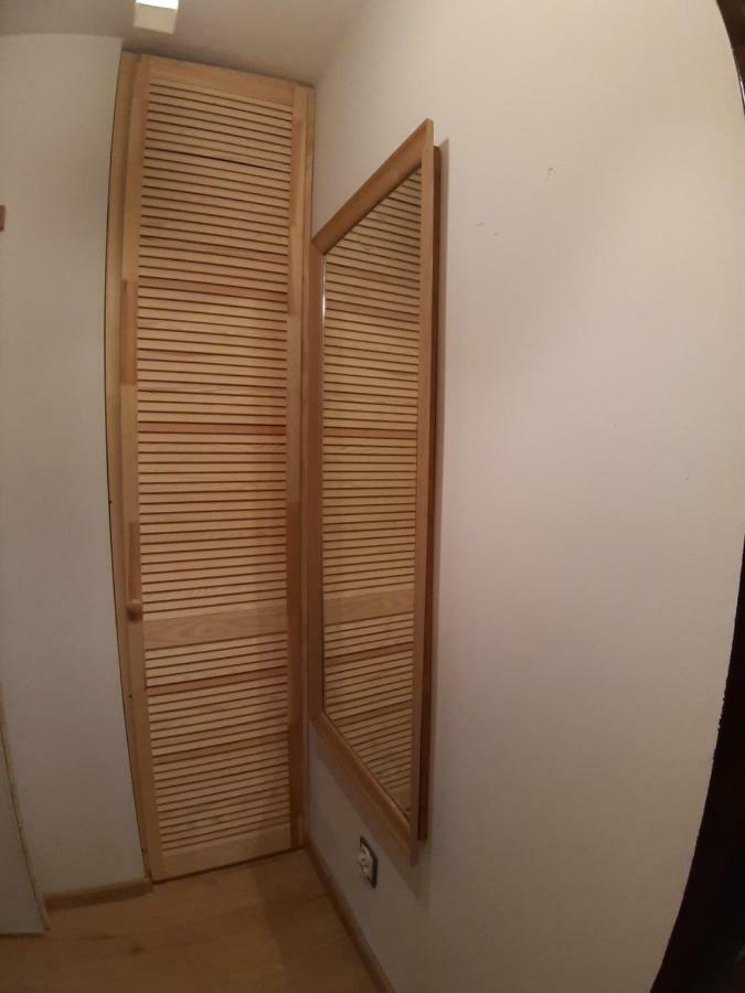 Apartament Beksa Lägenhet Sanok Exteriör bild